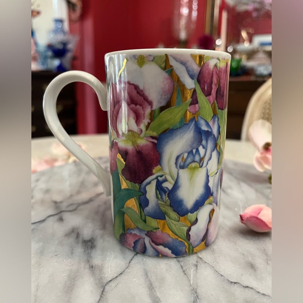 Dunoon Mug Floral Iris Design in Fine Bone China, Made in England